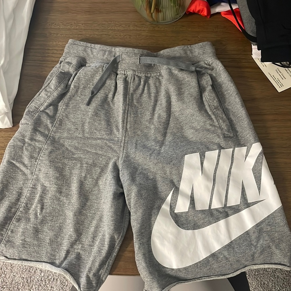Boys Nike sweat shorts size medium